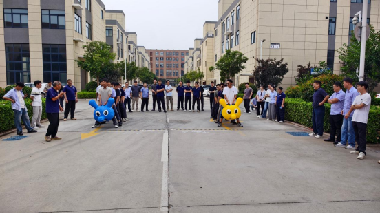 活力满格，聚力同行｜北京斯贝克科技开展午休毛毛虫趣味运动会(1)26.png
